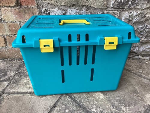 Savic pet carrier rabbit cat