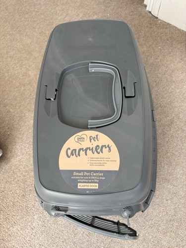 Pet carrier for small dogs - for,