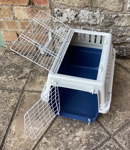 Pet carrier rabbit cat - rabbit,